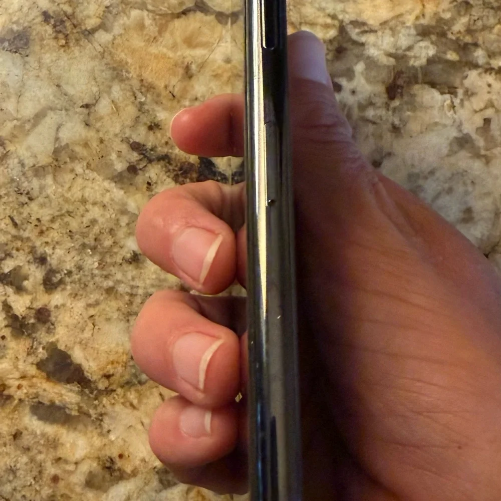 Apple iPhone X w/Otterbox case - Picture 9 of 10